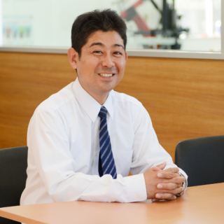 係長 カーライフアドバイザー/阿比留 尚浩 ※撮影予定
